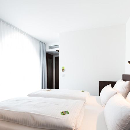 Tobbaccon Hotel Бенсхайм Экстерьер фото