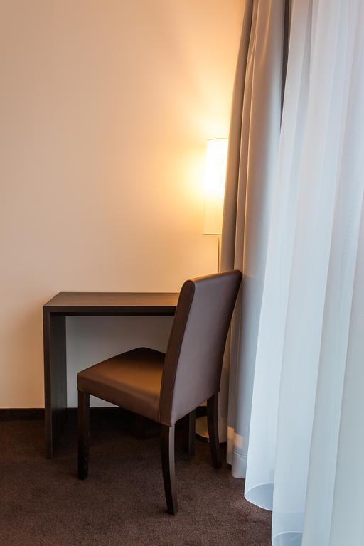 Tobbaccon Hotel Бенсхайм Номер фото