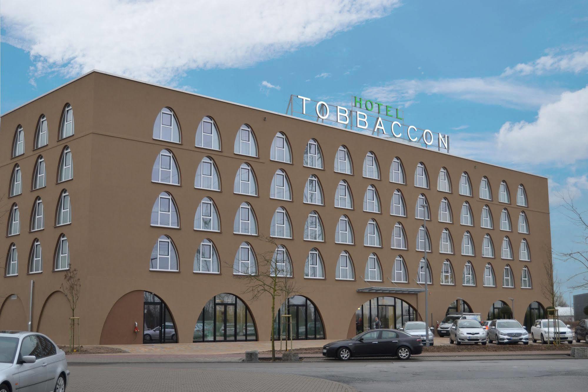 Tobbaccon Hotel Бенсхайм Экстерьер фото
